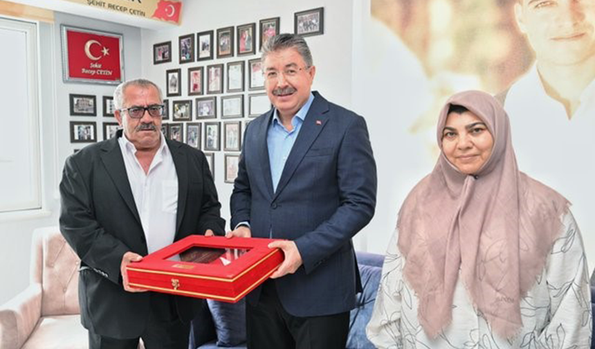 Vali Yılmaz’dan Şehit Ailesine Bayram Ziyareti
