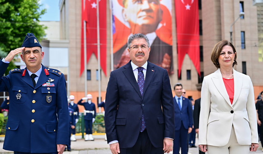 Atatürk’ün Eskişehir’i İlk Ziyaretinin Yıl Dönümü Törenle Kutlandı!