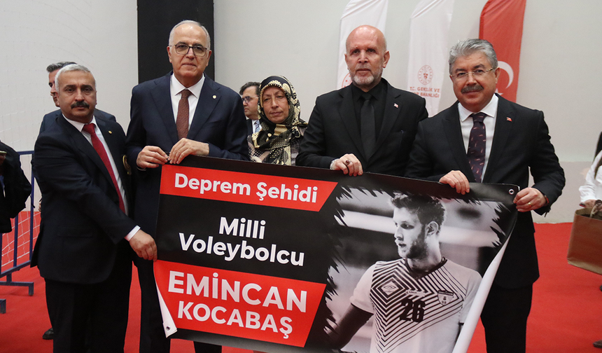 Depremde Hayatını Kaybeden Eskişehirli Voleybolcunun Adı Sezona Verildi!