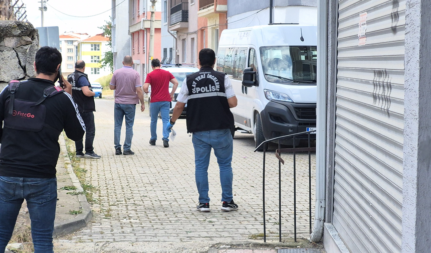 Eskişehir'de 17 Yaşındaki Saldırgan 1 Kişiyi Tüfekle Yaraladı!