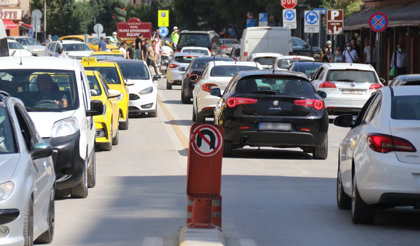Eskişehir'de Araç Sayısı 400 Bin Sınırını Geçti!