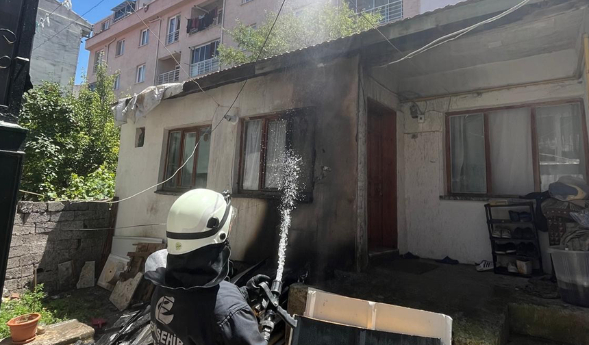 Eskişehir’de Müstakil Evde Çıkan Yangın Paniğe Neden Oldu!