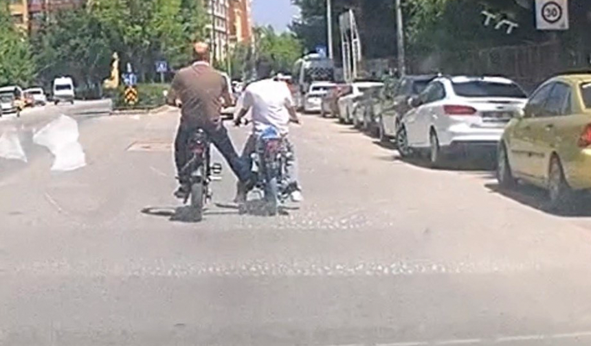 Eskişehir’de Trafikte Tehlikeli Yolculuk Kameraya Yansıdı!
