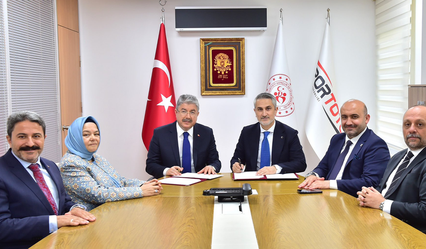 Eskişehir’e Dev Spor Yatırımları Yolda! Olimpiyat Merkezi İçin İmzalar Atıldı!