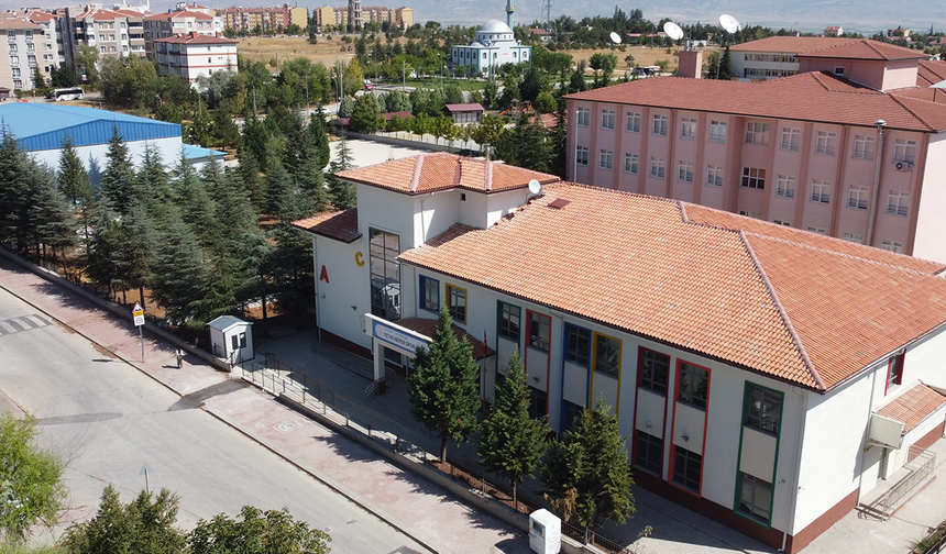 Eskişehirspor Efsanesi Fethi Heper’in Adı Bu Okulla Ölümsüzleşiyor!