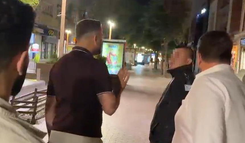Eskişehir’de 15 Temmuz Afişini İndirmişlerdi! 2 Görevli Hakkında Yeni Gelişme!
