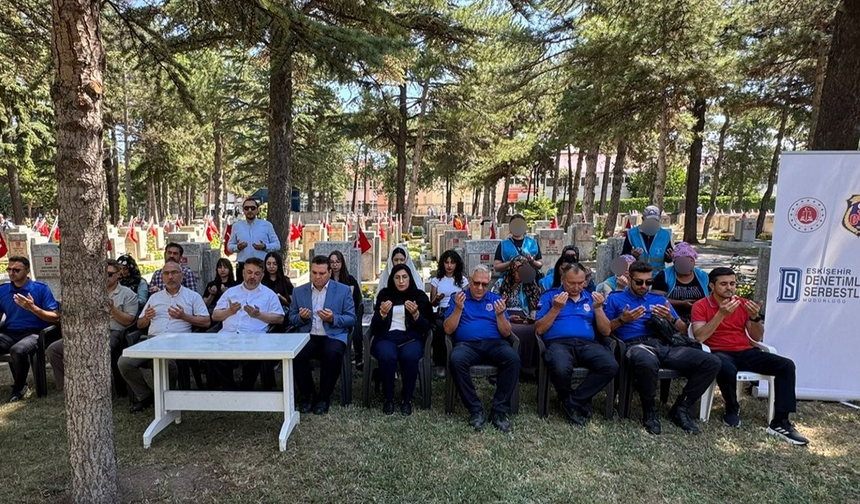 Eskişehir’de 15 Temmuz Dolayısıyla Şehitler Dualarla Anıldı!