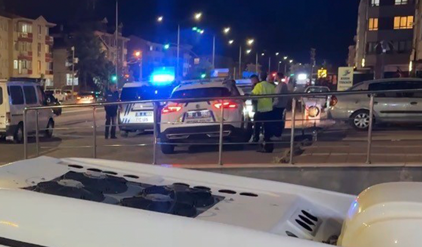 Eskişehir'de Hareketli Gece! Polisten Kaçan Sürücü Yakayı Ele Verdi!