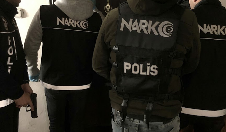 Eskişehir’de Zehir Tacirlerine Darbe! 2 Şahıs Tutuklandı!