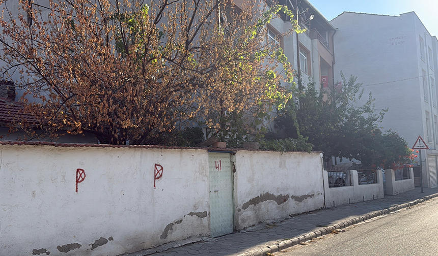 Eskişehir’de Korkunç Olay! Arkadaşını Bıçaklayarak Katletti!
