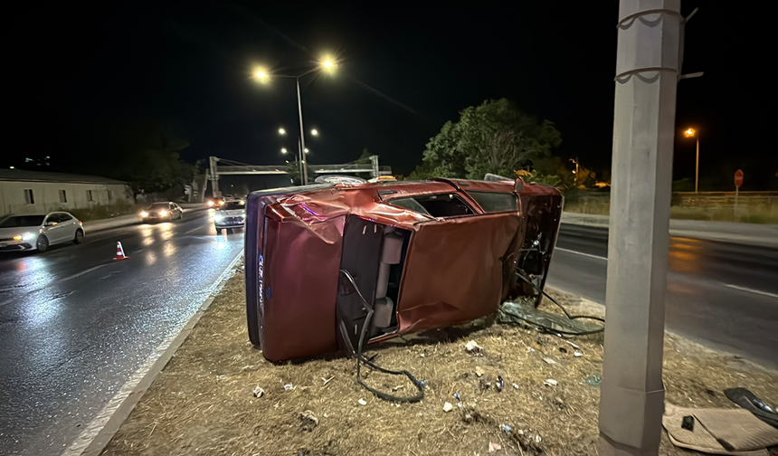 Eskişehir’de Otomobil Takla Attı Sürücü Hastanelik Oldu