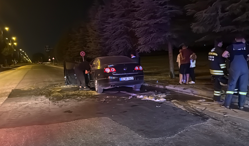 Eskişehir’de Alevlere Teslim Olan Araç Adeta Küle Döndü!