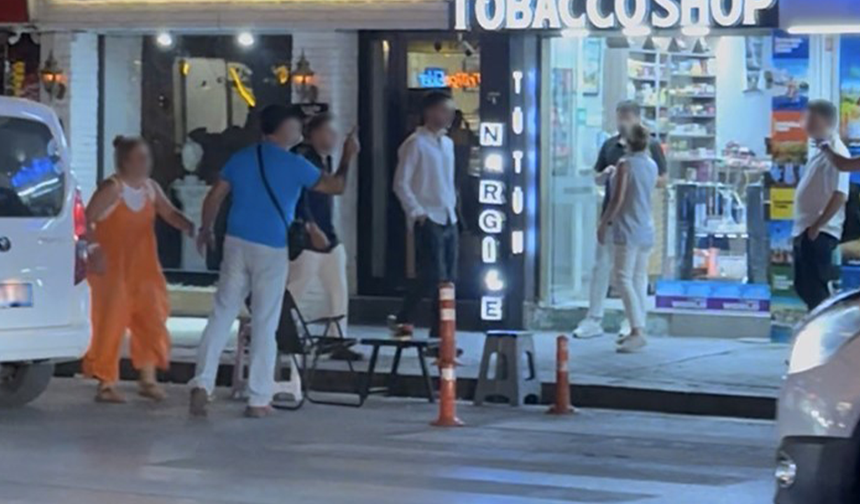 Eskişehir’de Sokak Ortasında Kafanı Keserim Diyerek Tehdit Etti!