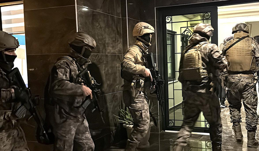 Eskişehir’de Üç Mahallede Operasyon! 3 Kişi Tutuklandı
