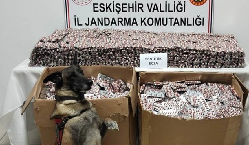 Jandarma Adım Adım İzledi! Eskişehir’e Getirilen Binlerce Hap Böyle Yakalandı!