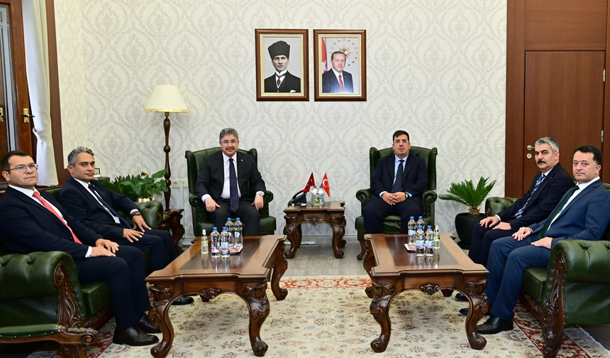 Adalet Bakan Yardımcısı Tuncay’dan Eskişehir Valisi Yılmaz’a Ziyaret!