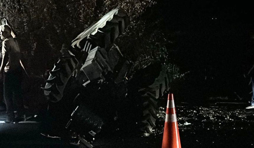 Eskişehir Yolunda Kamyonla Traktörün Çarpıştığı Feci Kazada 1 Kişi Yaralandı!