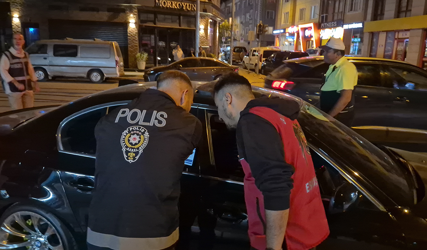 Eskişehir’de 25 Ekipli Gece Denetimi! 100 Polis Sahaya İndi!