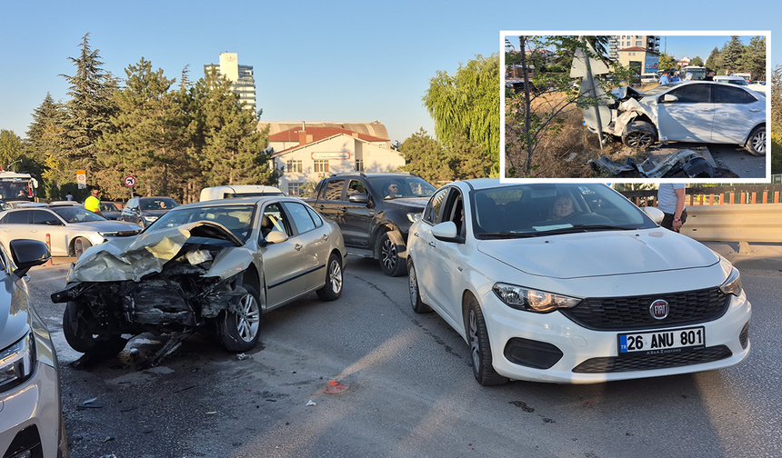 Eskişehir’de 4 Aracın Karıştığı Feci Kazada Ortalık Savaş Alanına Döndü!