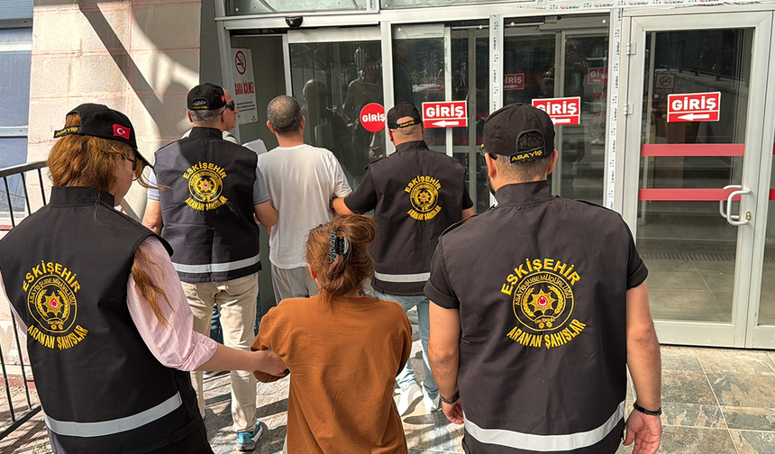 Eskişehir’de 69 Yıl Hapis Cezasıyla Aranan Firari Yakayı Ele Verdi!