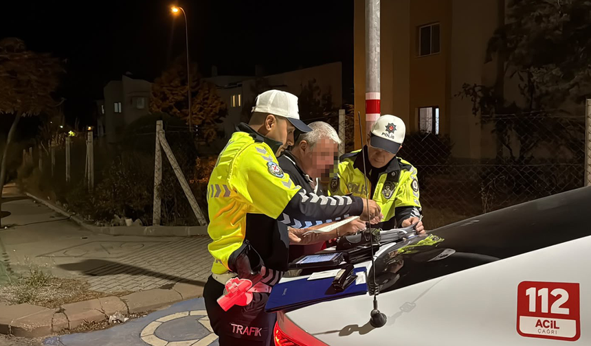 Eskişehir’de Ehliyeti Kaptıran Alkollü Sürücüye Binlerce Lira Ceza!
