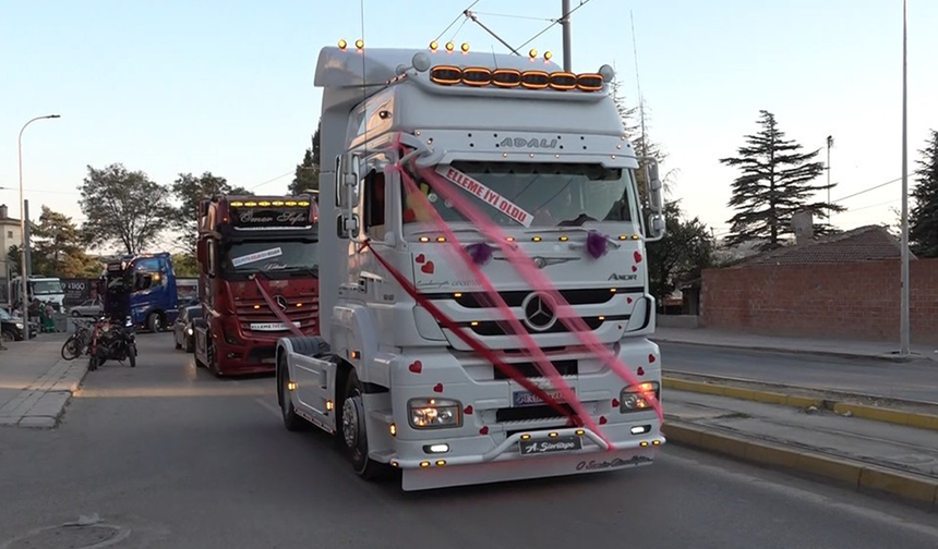 Eskişehir’de Evlenen Yeğenine Amcasından 7 Tırla Sürpriz!