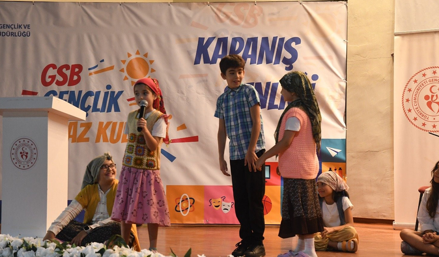 Eskişehir’de Gençler Yaz Kulübüne Şenlikle Veda Etti