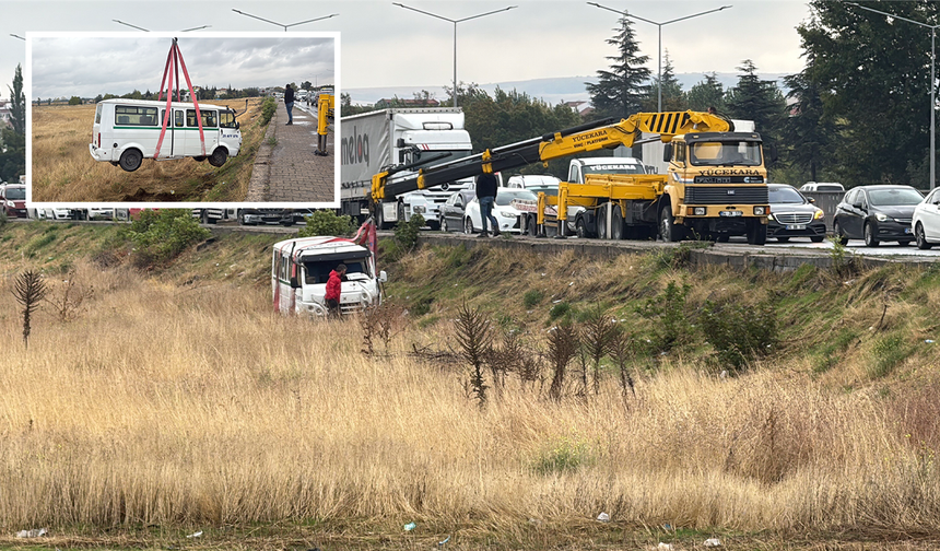 Eskişehir’de Minibüsün Tarlaya Savrulduğu Kazada 1 Kişi Yaralandı!