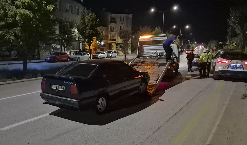 Eskişehir’de Ekipleri Gören Sürücü Aracını Terk Edip Kaçtı!