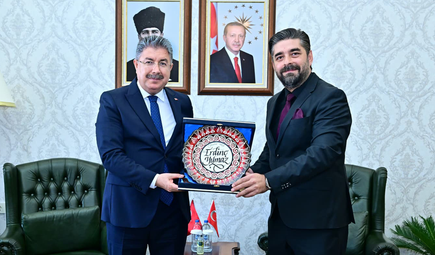 Eskisehirhaber.com İmtiyaz Sahibi İbrahim Gültekin, Vali Dr. Erdinç Yılmaz’la Bir Araya Geldi