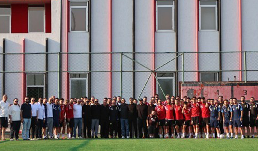 Eskişehirspor’a Yeni Sezon Öncesi Taraftardan Anlamlı Ziyaret!