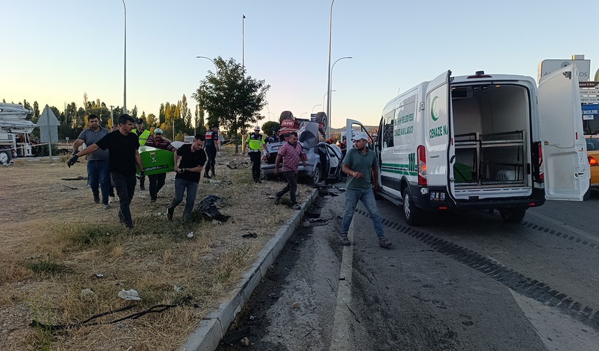 Yangından Dönen Eskişehir Ekiplerinin Karıştığı Feci Kazada 1 Kişi Yaşamını Yitirdi!