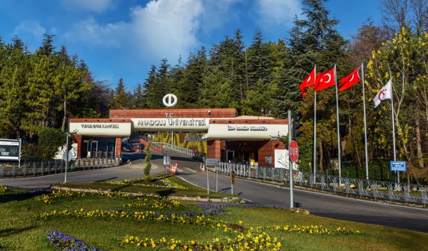 Anadolu Üniversitesi'nden Herkese Açık 108 Farklı Eğitim Fırsatı!