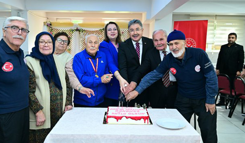 Eskişehir Valisi Yılmaz’dan Huzurevi Sakinleriyle Anlamlı Buluşma!
