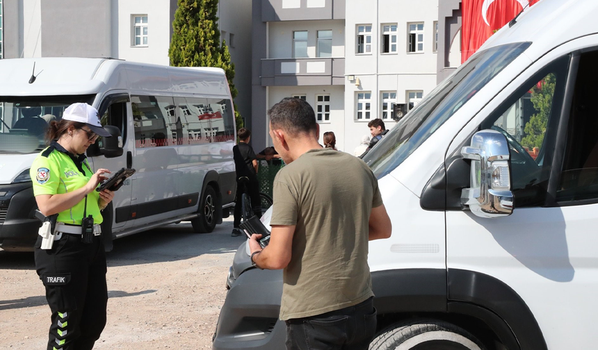 Eskişehir’de Denetime Takılan 14 Okul Servisi Kusurlu Bulundu!