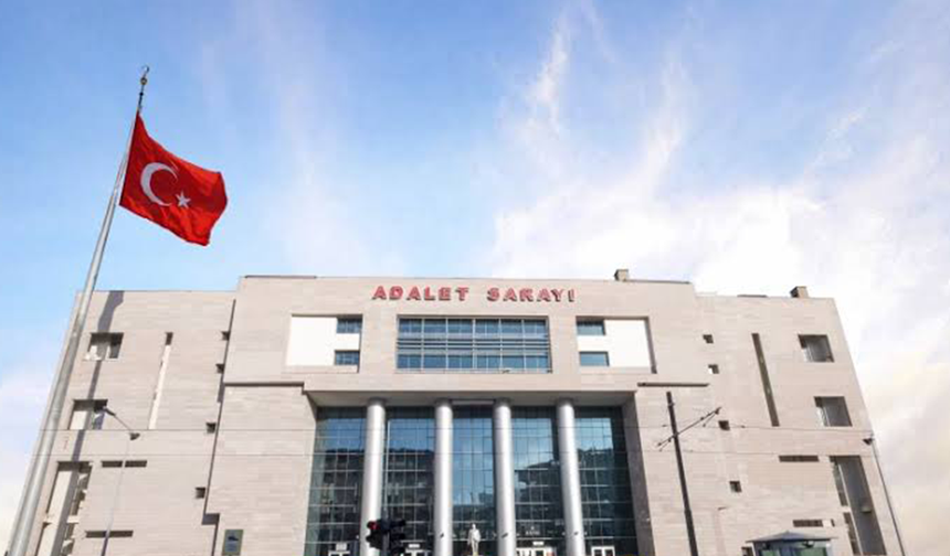 Eskişehir'de Eski Müdüre Zimmet Ve Sahte İmza Davası!