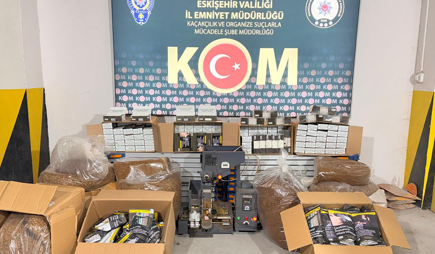 Eskişehir’de Kaçakçılara Darbe! Bin Litre Alkol Kilolarca Tütün Ele Geçirildi!