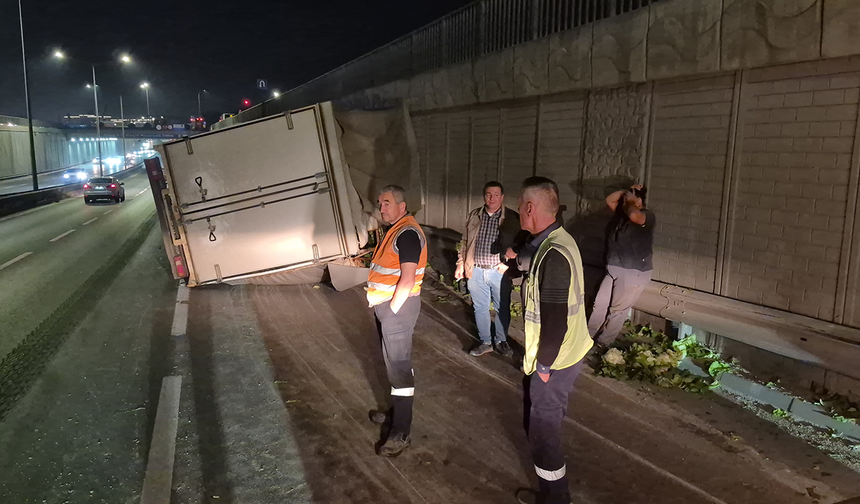 Eskişehir’de Kamyonetin Devrildiği Kazada Facia Ucuz Atlatıldı!