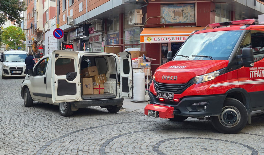 Eskişehir’de Kural Tanımaz Sürücüler İtfaiyenin Geçişine Engel Oldu!
