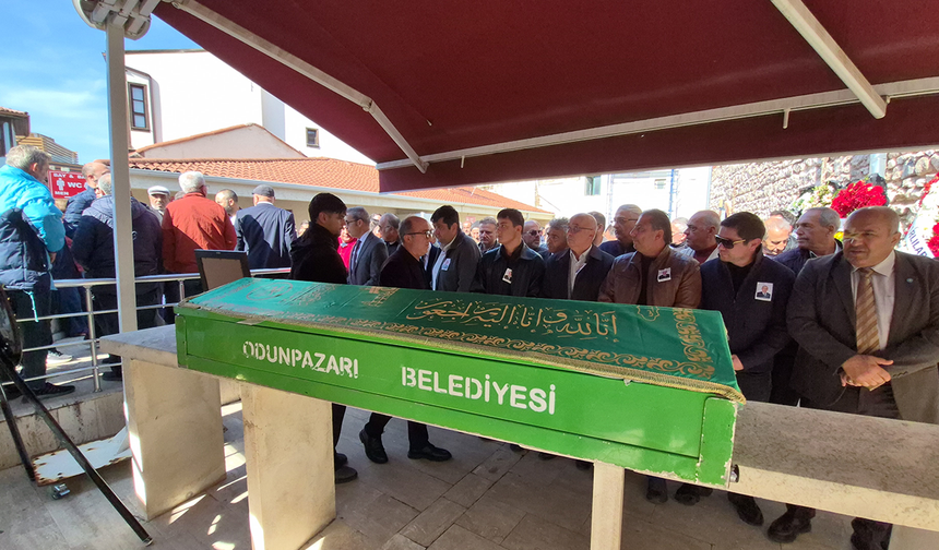 Eskişehir'de Muhtarlar Günü'nde Vefat Eden Muhtara Veda