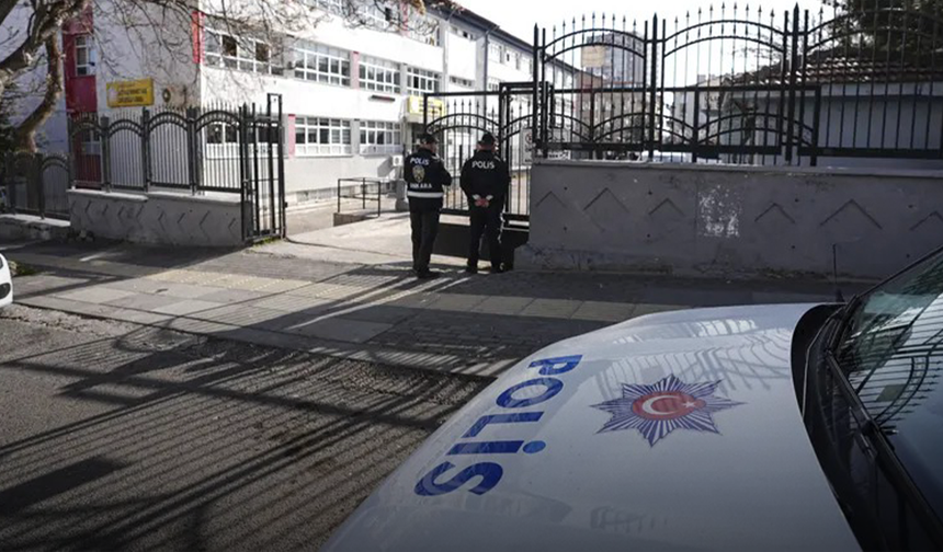 Eskişehir’de Okul Çevrelerinde 524 Şüpheli Şahıs Tek Tek Sorgulandı!