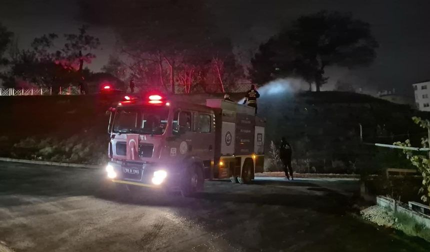 Eskişehir'de Yangın Çıkarıp Polisi Görünce Kaçtılar!