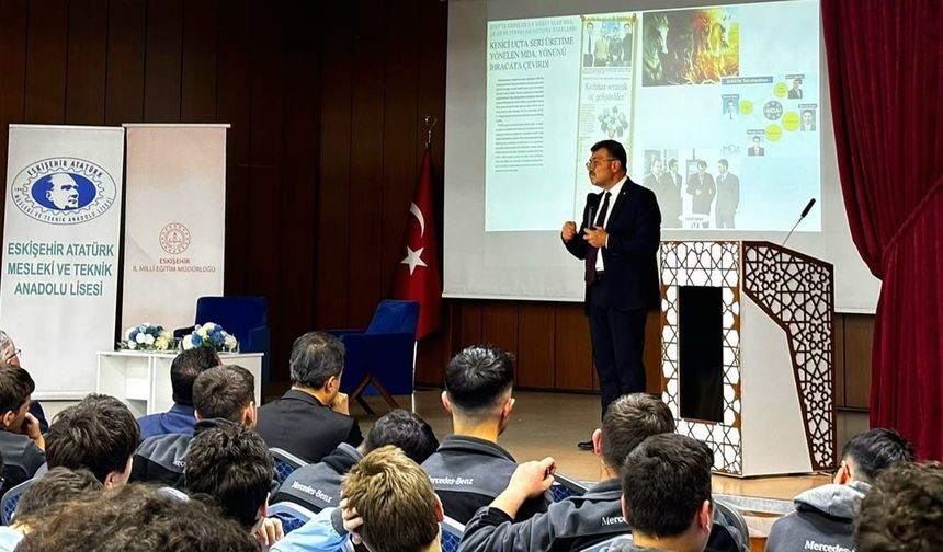 İTÜ Rektörü Hasan Mandal Eskişehir'de Gençlerle Buluştu!