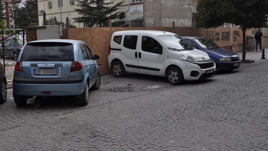 otomobil park otopark araba (2)
