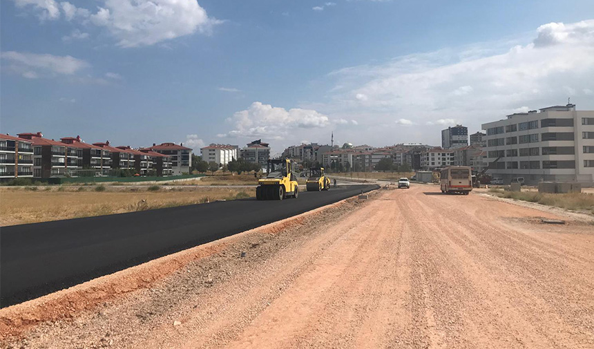 Gündüz Ökçün Bulvarı'nda Yol Çalışmaları Tamamlandı