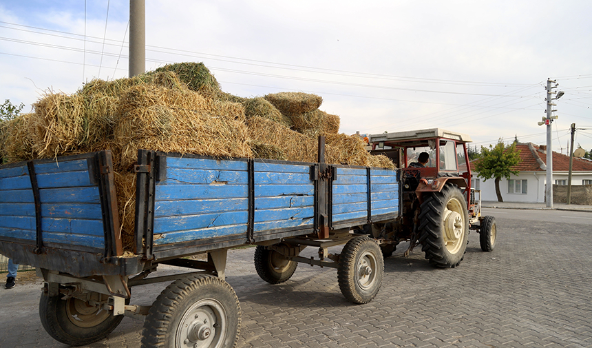 Hayvan Üreticilerine Balya Desteği Yapıldı