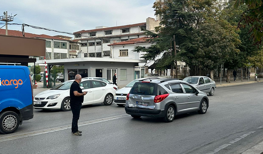 Tepebaşı'nda Iki Aracın Karıştığı Bir Kaza Oldu