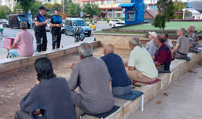 Vatandaşlara ‘Hırsızlık' Ve ‘Dolandırıcılık' Hakkında Bilgilendirme Yapıldı