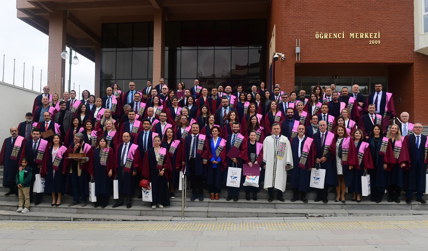 Anadolu Üniversitesi Akademik Performans Ödülleri Sahiplerini Buldu