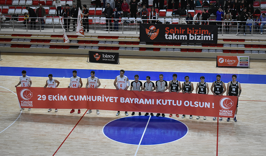 Eskişehir Birey Koleji Basketbol Takımı-1